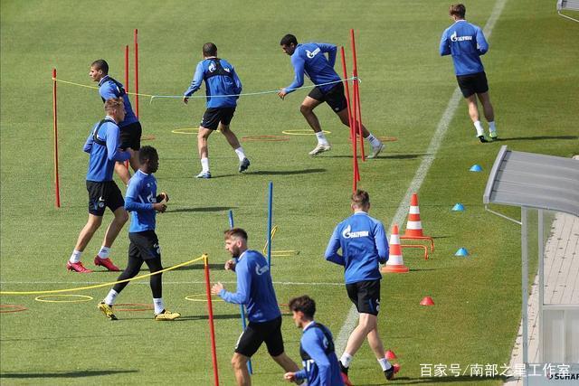 争取小组首位！中国男足出战伊朗队首发阵容确定